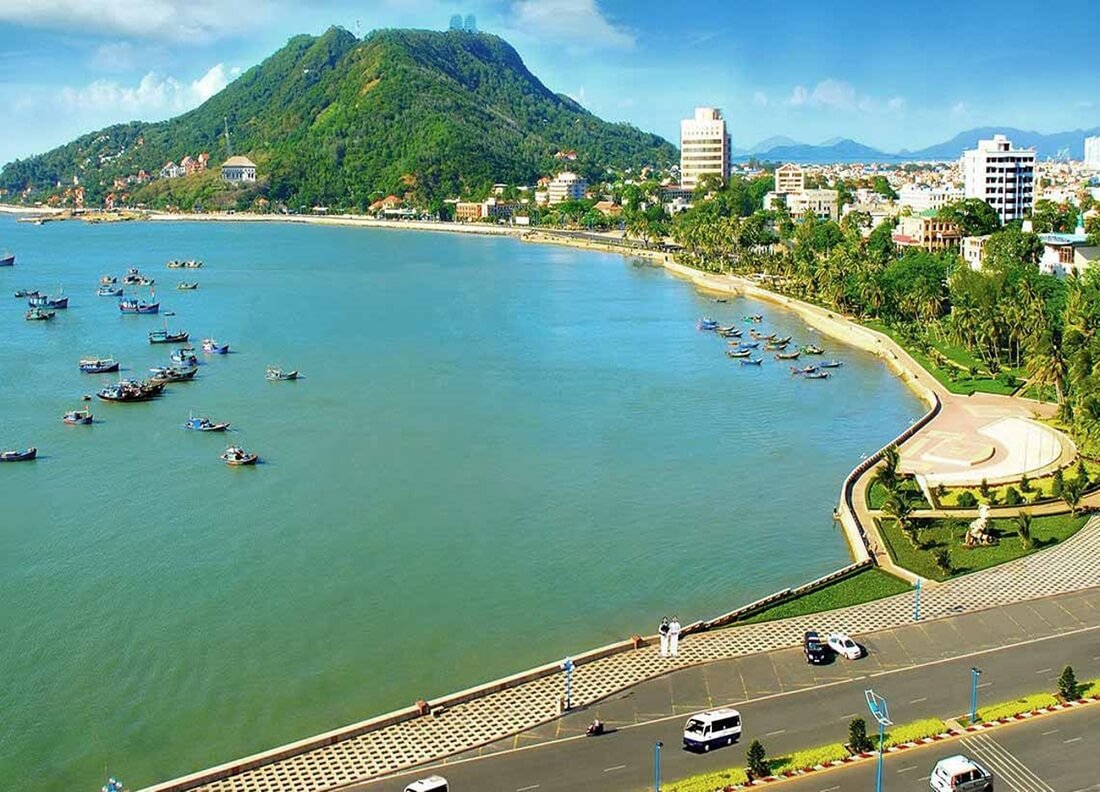Bai Truoc Front Beach Vung Tau